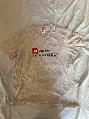 The North Face T-shirt used, size M, grey
