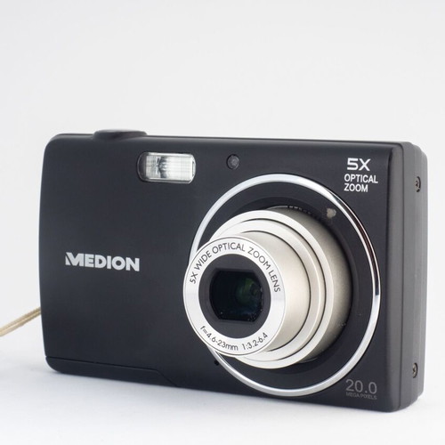 Medion MD 87257 digital camera used with USB charging cable