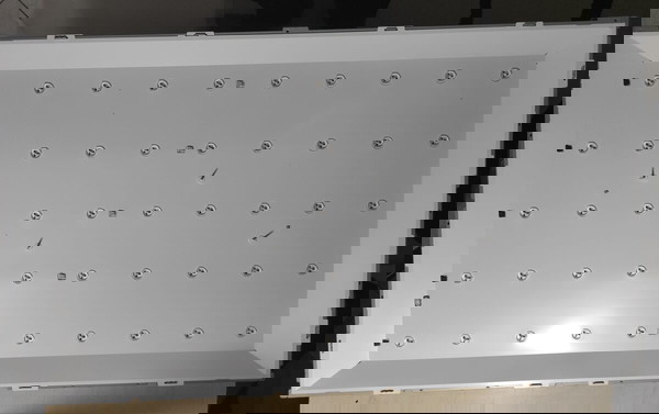 Πισω πάνελ και μπάρες LED LG 42" 42LA6130
