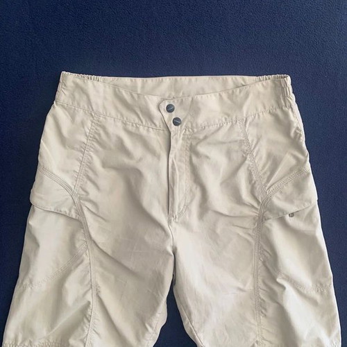Crane shorts size L like new, beige, waterproof