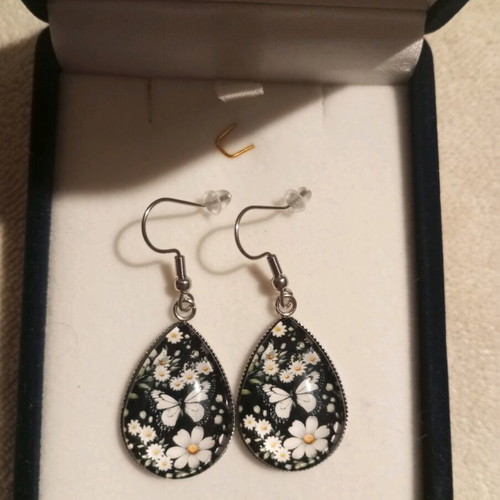 Hippie boho style stainless steel earrings like new, black and white with flowers