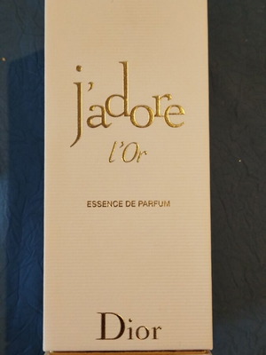 Бутилка и кутия J'adore l'Or употребявани, Dior