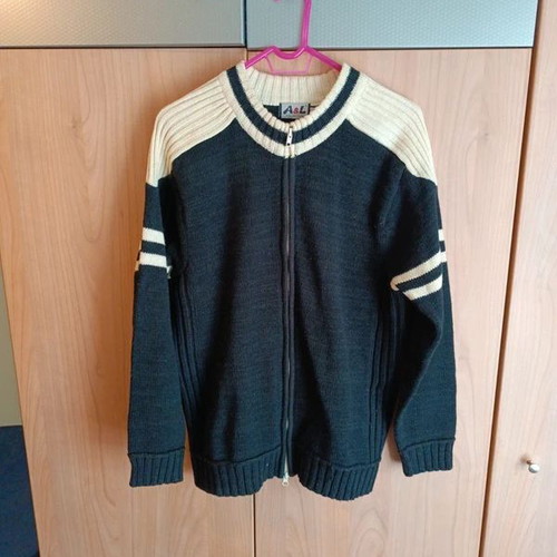 Knitted men's cardigan size M like new, black and white