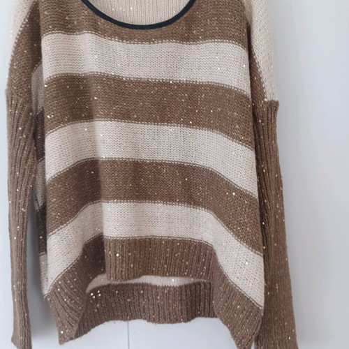Two-tone sweater used, size M-L, brown