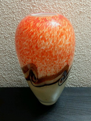 Large glass vase like new with beautiful shades, 30 cm