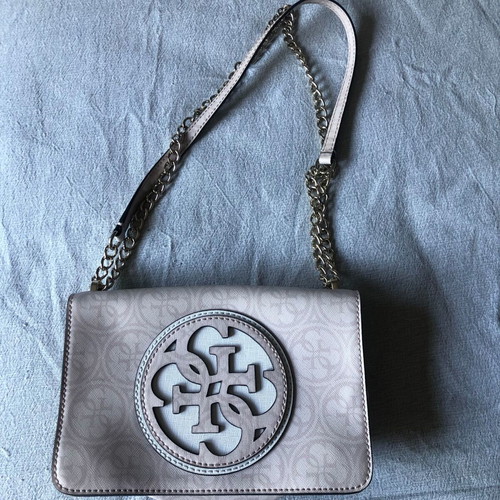 Guess pink white crossbody bag like new with metal chain