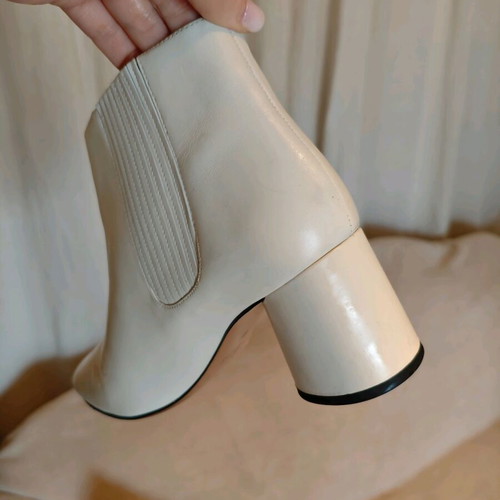 Marc Jacobs leather ankle boots new, white, size 40