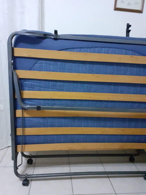 Πτυσσόμενο ημίδιπλο κρεβάτι 120x190 σαν καινούργιο με στρώμα και δώρο κατωσέντονο