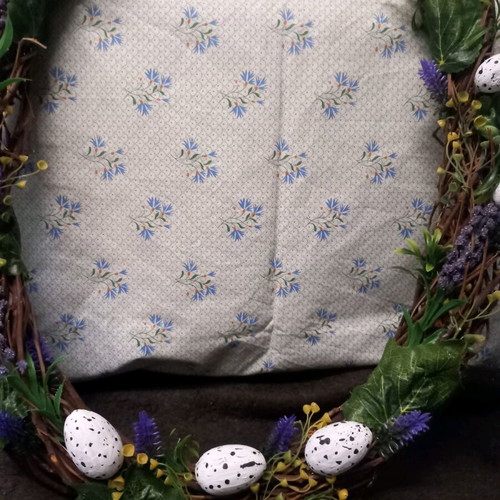 Handmade Easter wreath 65×52 like new