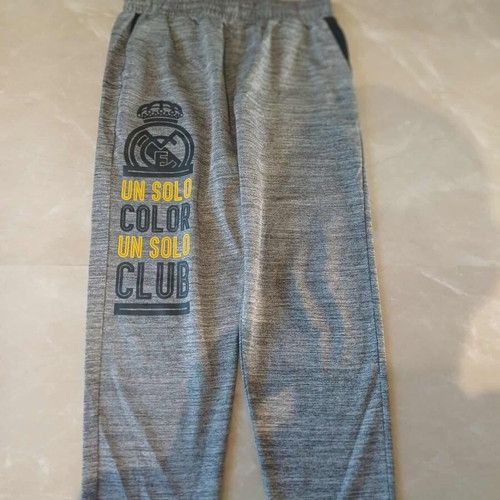 Set of size 32 pants and large shirts like new