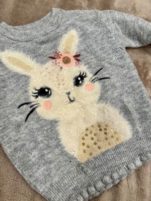 C&A Kids' Sweater like new, gray, bunny design, 4 years old