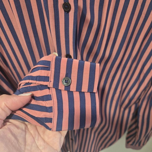 Tommy Hilfiger shirt like new, thin and cool fabric, size M