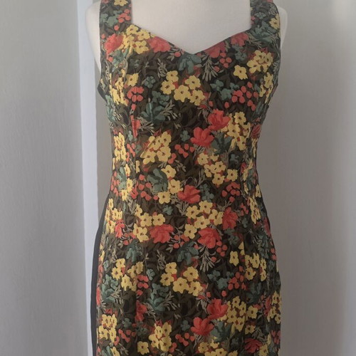 Floral dress vintage 1990s medium size, used