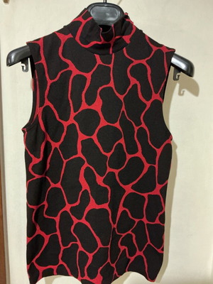 Wolford top like new with black and red print, size S