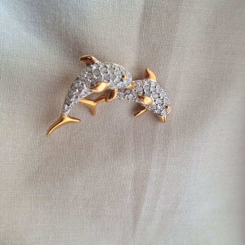 Swarovski Crystal Twin Dolphins Pin Brooch new, white and gold-tone