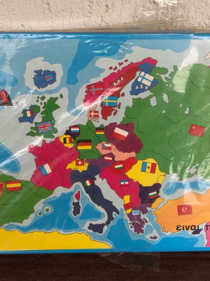 Loto Europa board game used, Europe map from 1970s