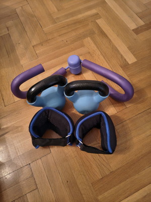 Σετ οργάνων γυμναστικής με 2x kettlebells 4kg, 2x βάρη αστραγάλων 1kg και Thigh Master