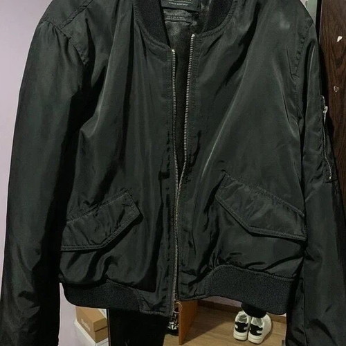 Bomber jacket Pull&Bear women's black size medium like new