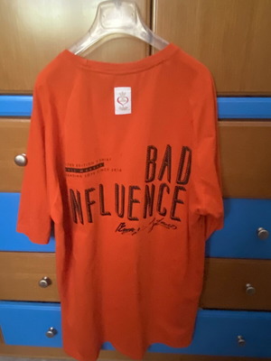 Blouse like new, size M, orange