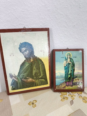 Wooden wall icons with Saint John and Saint Irene used with bracelet