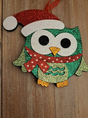 Hanging Christmas owl ornament like new with glitter