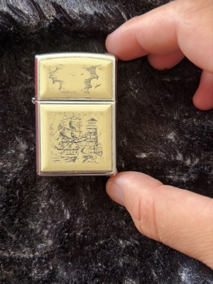 Zippo USA XII lighter used