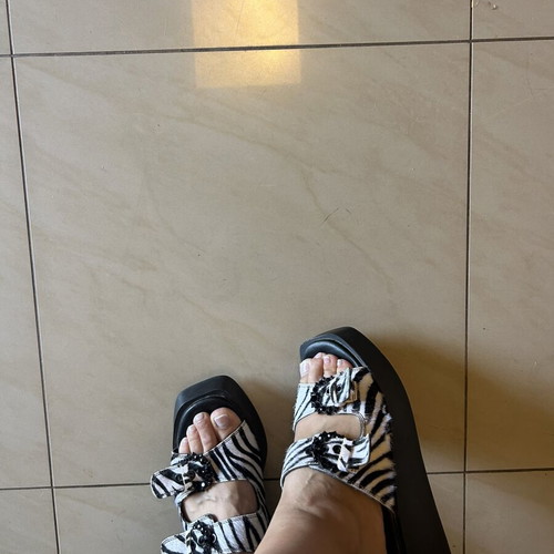 Exe platform sandals like new, size 41, black and white