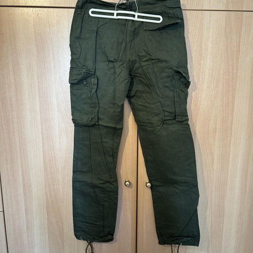 Khaki cargo pants used, pack of 2, size 44