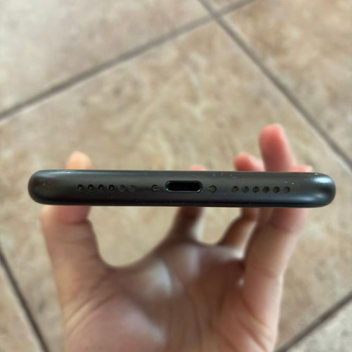 Apple iPhone 11 128GB Black smartphone