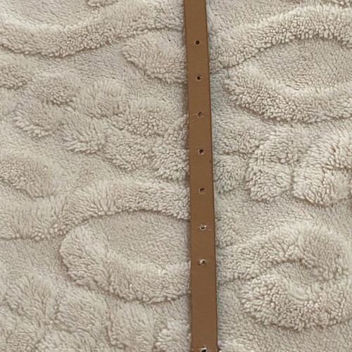 Beige belt 100 cm used with small wear marks on holes