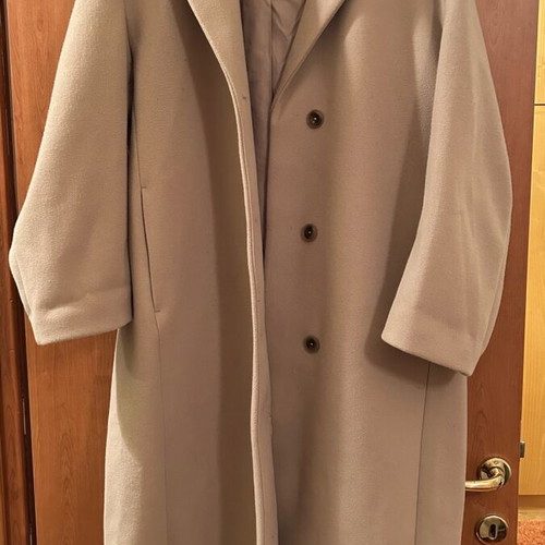 H&M beige coat like new, size L, lined