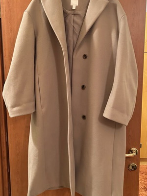 H&M beige coat like new, size L, lined