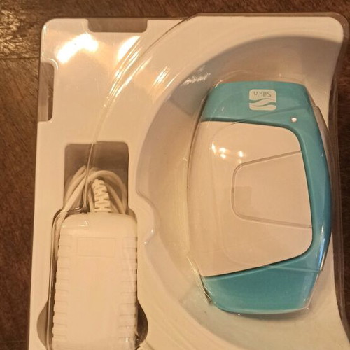 Hair removal device like new