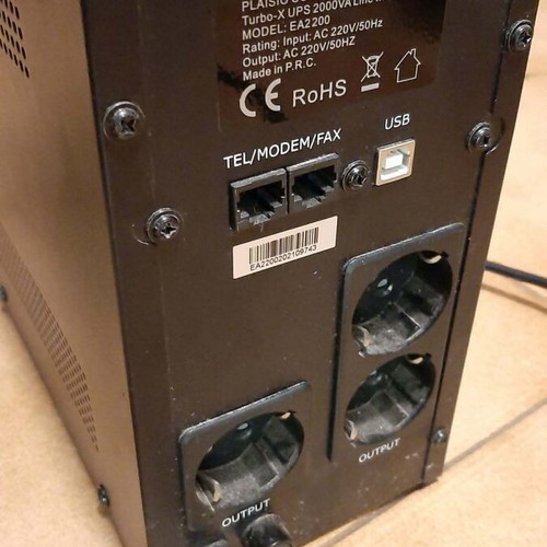 Turbo-X UPS 2000VA EA2200 used for parts or repair
