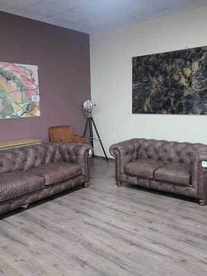 Antique Brown Leather Chesterfield Sofa Set Three- and Two-Seater New