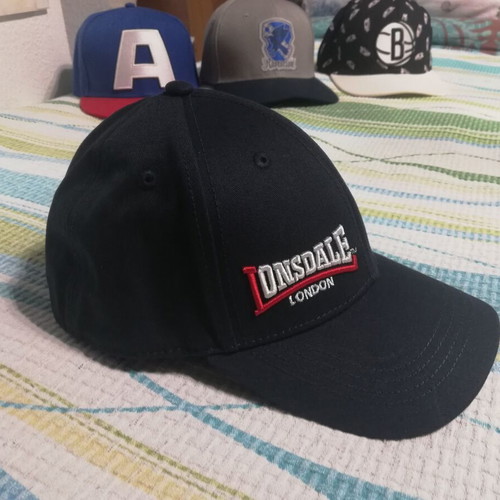 Lonsdale hat new dark blue
