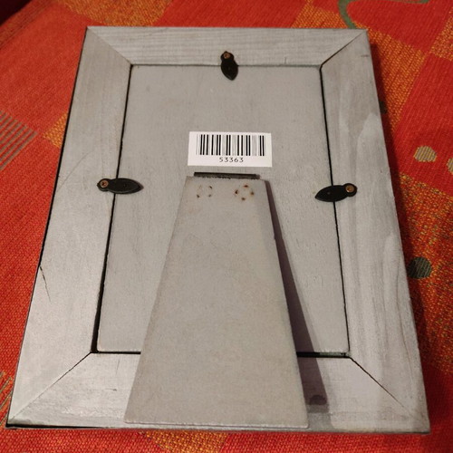 Photo frame new, galvanized metal with red roses, wood inside, 10x15 cm