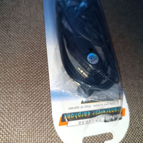 UHF/VHF Wireless Transceiver Headset new with ear tube