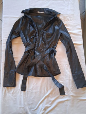Shiny Wrap Blouse like new, size S, black and metallic grey