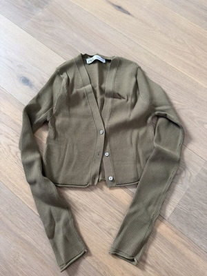 Zara long-sleeve top with buttons, khaki