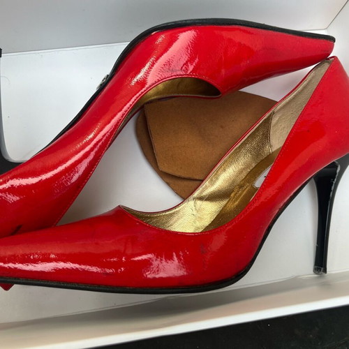 Dodici leather red pumps size 39 like new