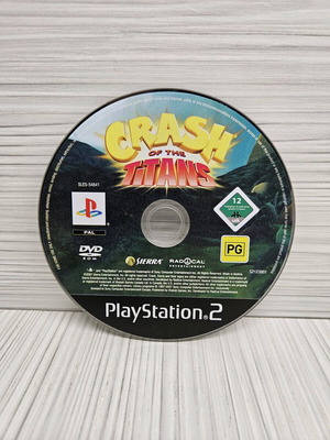 Crash of the Titans PlayStation 2 употребяван