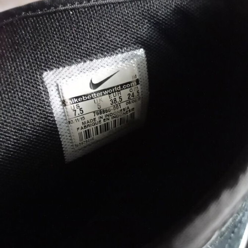 Nike women's black athletic boots size 38.5, suede and textured sides