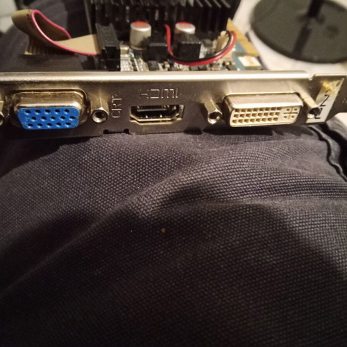 NVIDIA GeForce GT610 graphics card like new, 1GB DDR3 VRAM, PCIe 2.0