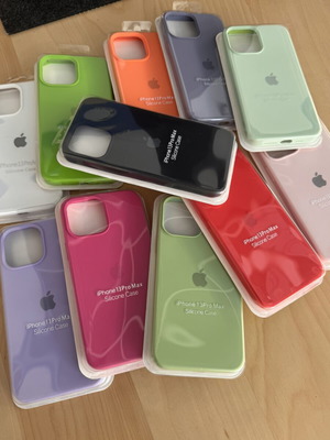 Apple Silicone Case for iPhone 13 Pro Max new with microfiber lining