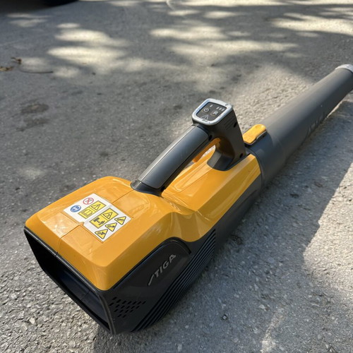 Stiga SAB 500 cordless blower like new, body only
