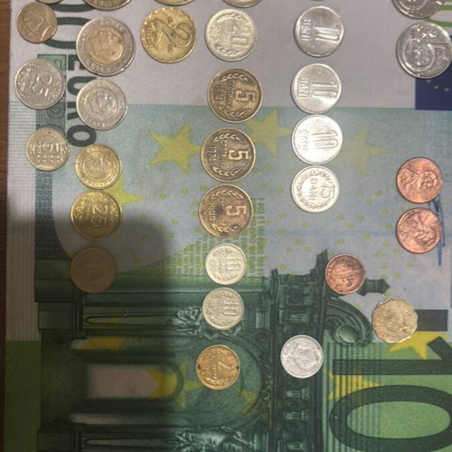 Coin set used from different countries