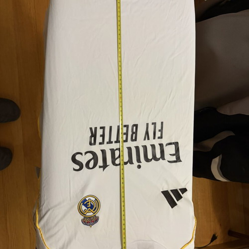 Real Madrid 25/26 Home Jersey Large new official replica