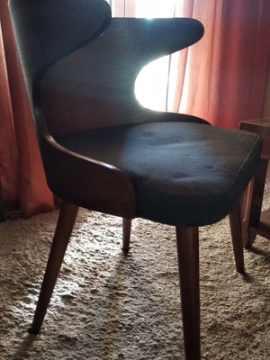 Bulova armchair like new, wooden walnut retro design