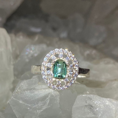 Silver ring with natural emerald and moissanite, new